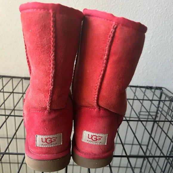 Red UGG Boots Size 8 - Picture 2 of 4